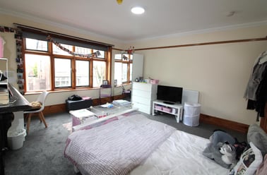 Trent Boulevard, West Bridgford, Nottingham - Image 3